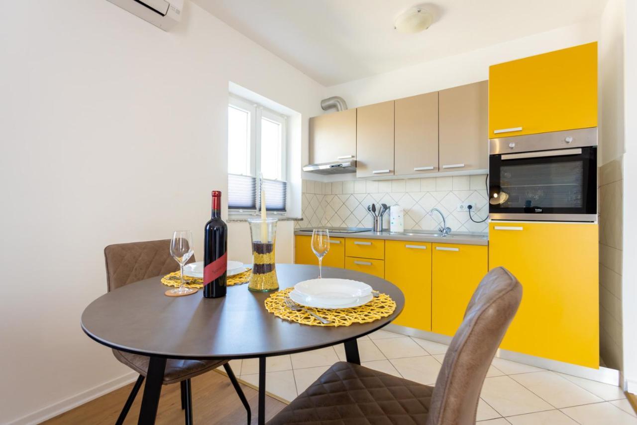 Apartment Demo مالينسكا المظهر الخارجي الصورة